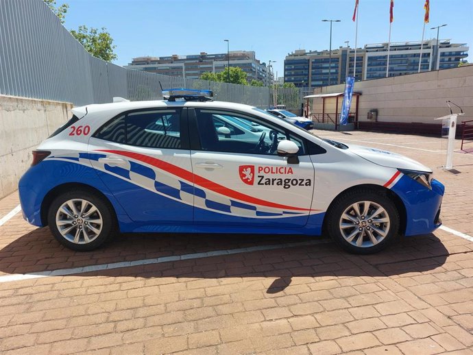Archivo - Coche de la Policía Local de Zaragoza.