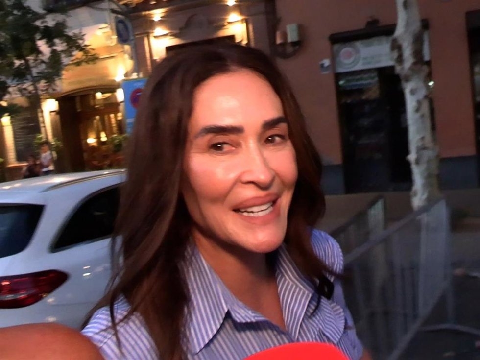 Vicky Martín Berrocal a su salida de la plaza de La Maestranza de Sevilla