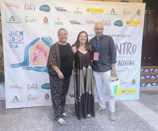 La delegada territorial de Servicios Sociales, Familias e Igualdad, Ángela Hidalgo, en el Encuentro Estatal de Familias de Acogida.