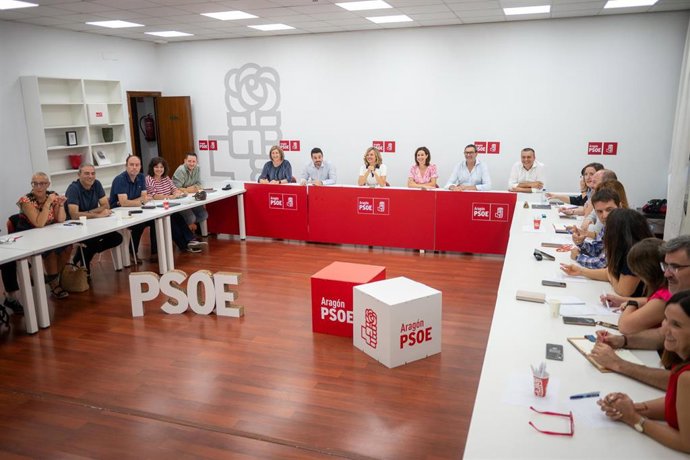 Reunión interparlamentaria celebrada en la sede del PSOE en Zaragoza.