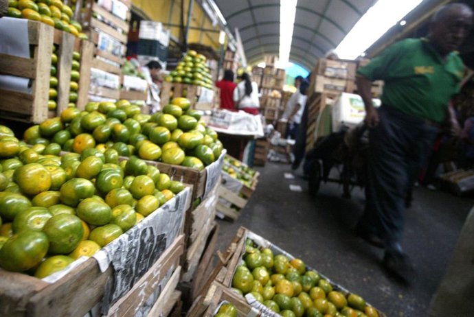 Perú.- Aumenta ingreso de alimentos a mercados mayoristas y precios de productos están estables