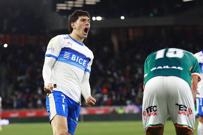 Futbol, Universidad Catolica vs Cobresal Fecha 18, Liga de Primera 2026. El jugador de Universidad Catolica  Justo Giani, centro,ÊcelebraÊsu gol contra Cobresal durante el partido de la Liga de primera realizado en el estadio Claro Arena de Santiago,
