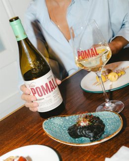 Viña Pomal une vino, gastronomía y cine en el festival de San Sebastián