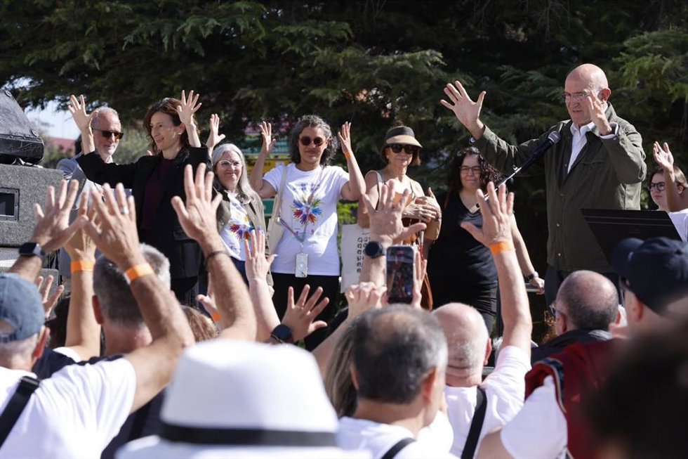 El alcalde de Valladolid, Jesús Julio Carnero, participa en el acto del Día Internacional de las Personas Sordas con la Federación de Asociaciones de Personas Sordas de Castilla y León