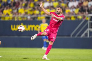 Archivo - Enric Gallego of CD Tenerife in action during the Spanish league, LaLiga Hypermotion, football match played between Cadiz FC and CD Tenerife at Nuevo Mirandilla stadium on August 31, 2024, in Cadiz, Spain.