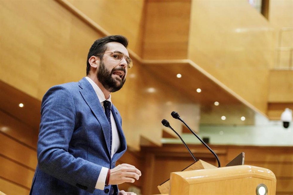 Archivo - El candidato socialista en Vélez-Málaga, Víctor González.