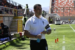 Futbol, Cobreloa vs Santiago Wanderers Fecha 26, Liga de Ascenso Caixun 2026. El director tecnico de Santiago Wanderers Francisco Palladino, antes del partido ante Cobreloa en la Liga Ascenso realizado en el estadio Zorro del desierto, Calama,