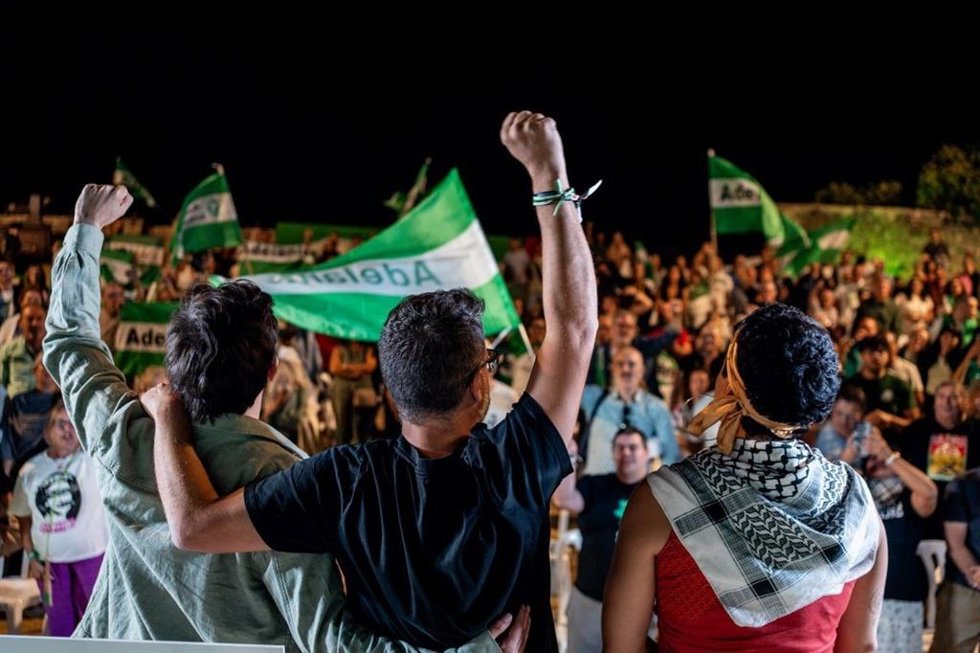 Mitin de cierre de Adelante Andalucía en su III edición de la Escuela de Otoño en Cuevas del Becerro (Málaga).
