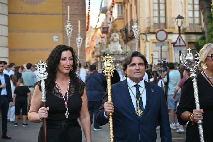 La alcaldesa de Almería, María del Mar Vázquez, en la procesión extraordinaria de la Hermandad del Rocío con motivo del 25 aniversario.