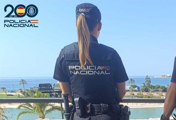 Agente de la Policía Nacional.