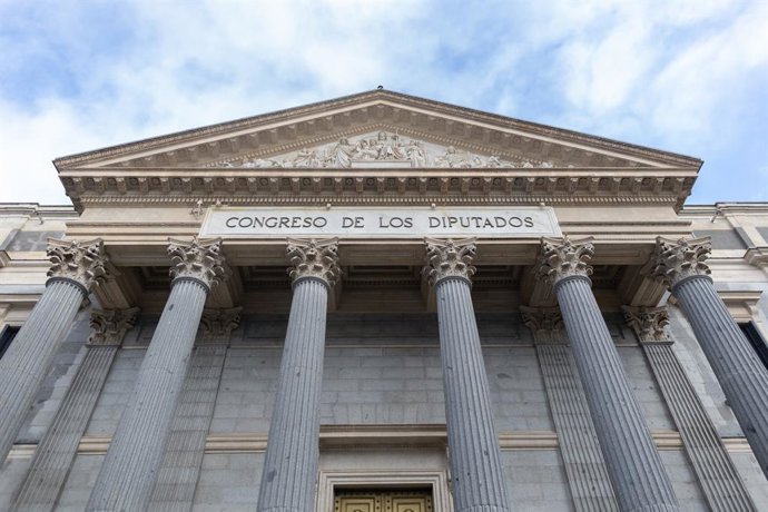 Archivo - Fachada del Congreso de los Diputados, a 5 de febrero de 2026, en Madrid (España).