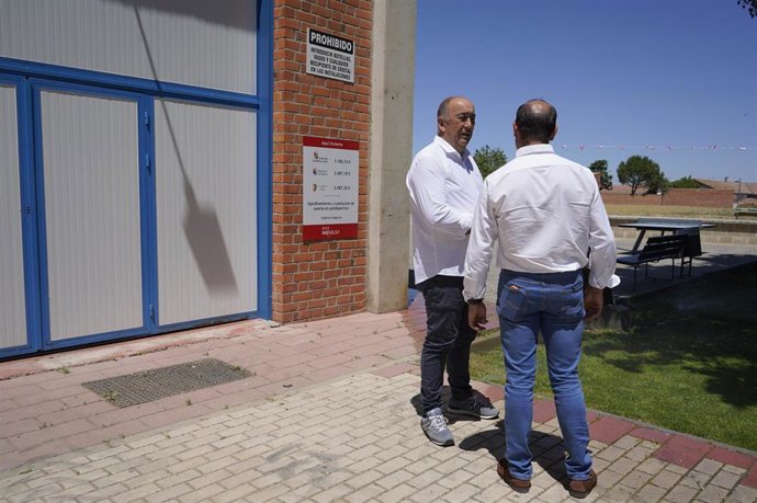 Archivo - El presidente de la Diputación de Segovia, Miguel Ángel de Vicente, visita Codorniz.