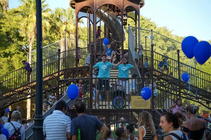 Imagen de la inauguración del nuevo gran parque infantil del Prado de San Sebastián.