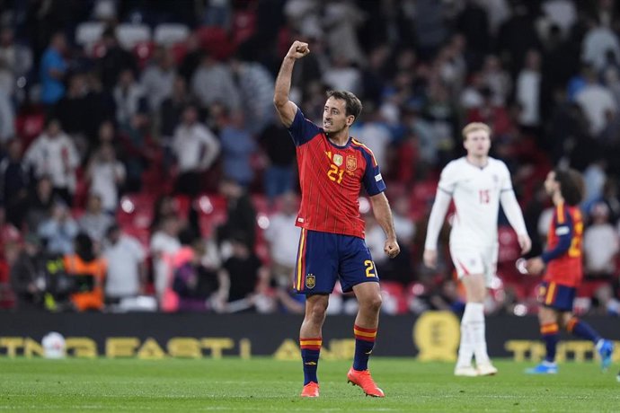 Mikel Oyarzabal celebra su gol en el Inglaterra-España