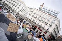 Cientos de manifestantes pasan su primera noche en Sol por la Vivienda: "Que esto salga bien depende de nosotros"