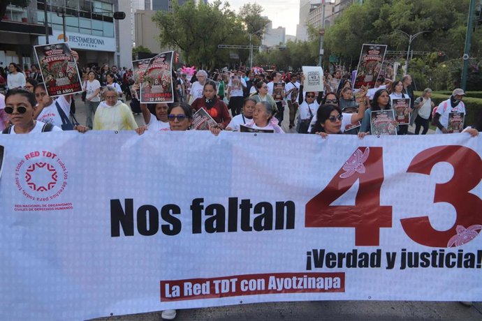 Manifestación por los normalistas de Ayotzinapa en México