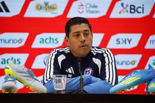 Futbol, Conferencia de prensa seleccion chilena.  El entrenador de la seleccion chilena Nicolas Cordova junto a Sebastian Miranda y Felipe Correa hablan con la prensa en el Salon de Conferencias de ANFP.  Diego Martin/Photosport  29/05/2026    Football,