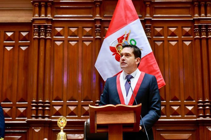 Perú.- Miguel Torres: “El país necesita un Parlamento que fiscalice, legisle y construya puentes"
