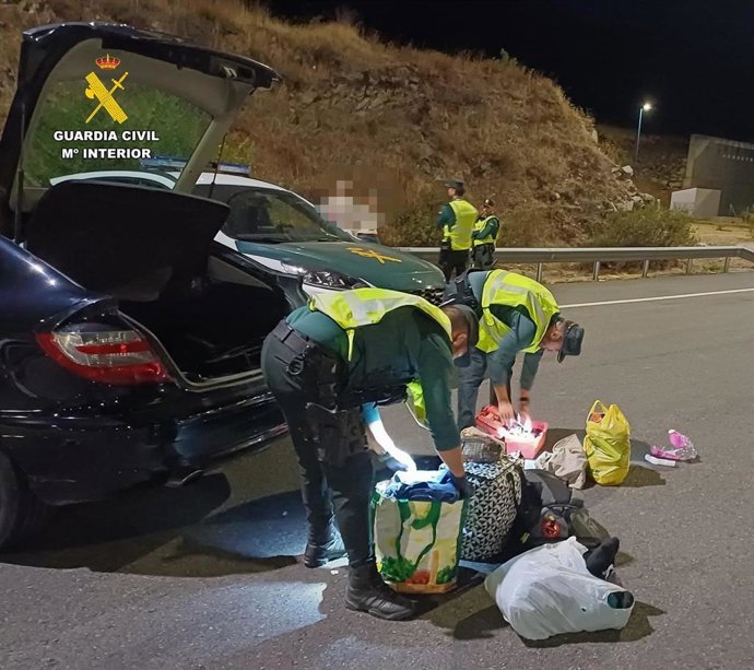 Un momento del registro del vehículo.