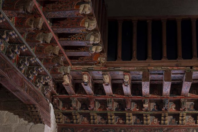 Archivo - Artesonado en la iglesia de Santa María de Becerril de Campos,  que forma parte del Museo Territorial ‘Campos del Renacimiento’.
