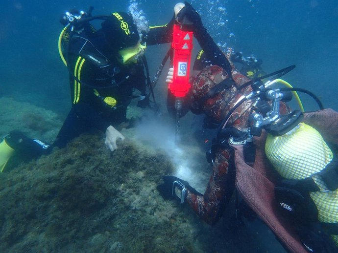 Seguimiento científico en el fondo marino cercano a La Herradura (Granada).