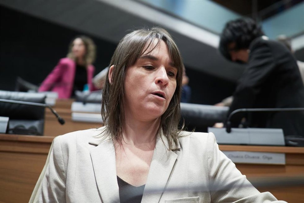 Archivo - La vicepresidenta tercera del Gobierno de Navarra y consejera de Vivienda, Juventud y Políticas Migratorias, Begoña Alfaro.