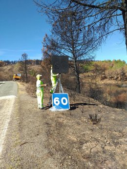 Renovación de la señalética en la zona afectada por el incendio de La Mierla.
