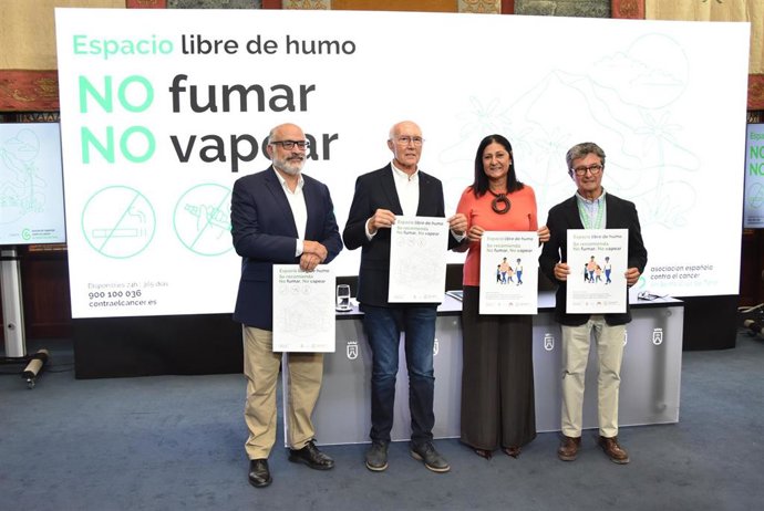 Tenerife establecerá más de 150 espacios libres de humo y de vapeo en toda la isla