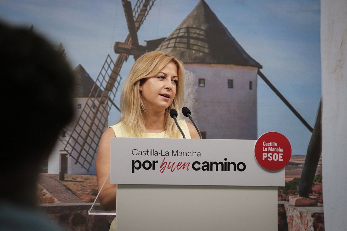 PSOE no ve  imposible  aprobar el decreto de vivienda este martes y dice que la protesta de Sol es  la voz de la gente 