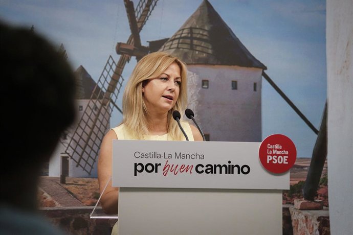 Archivo - La portavoz del PSOE Ana Isabel Abengózar
