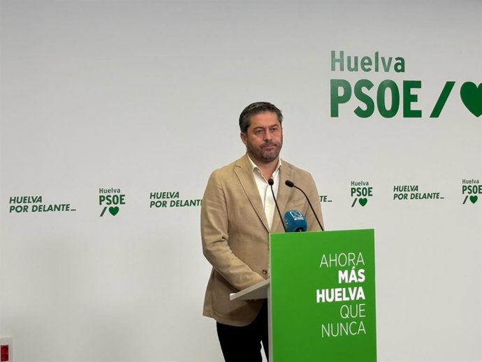 El secretario de Organización del PSOE de Huelva, Francisco Baluffo.