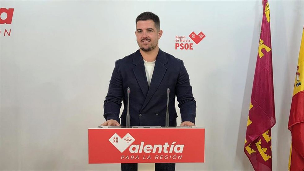 El diputado regional del PSOE Miguel Ortega