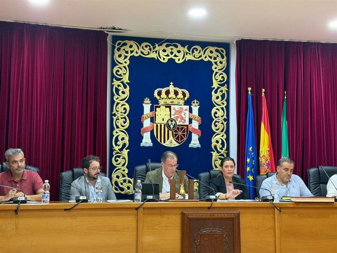 Pleno del Ayuntamiento de Burguillos.
