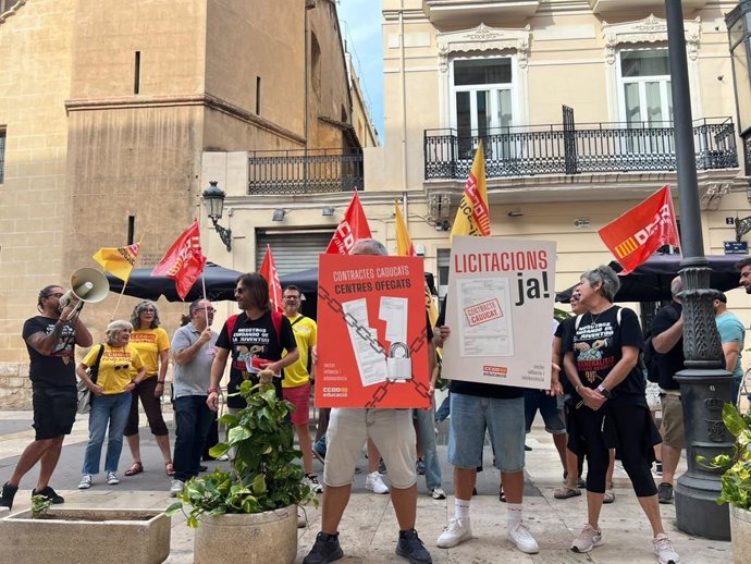 El sindicato CCOO denuncia que unos 1.200 trabajadores de 25 centros de menores de la Comunitat Valenciana arrastran una pérdida salarial que supera los 9,2 millones de euros.