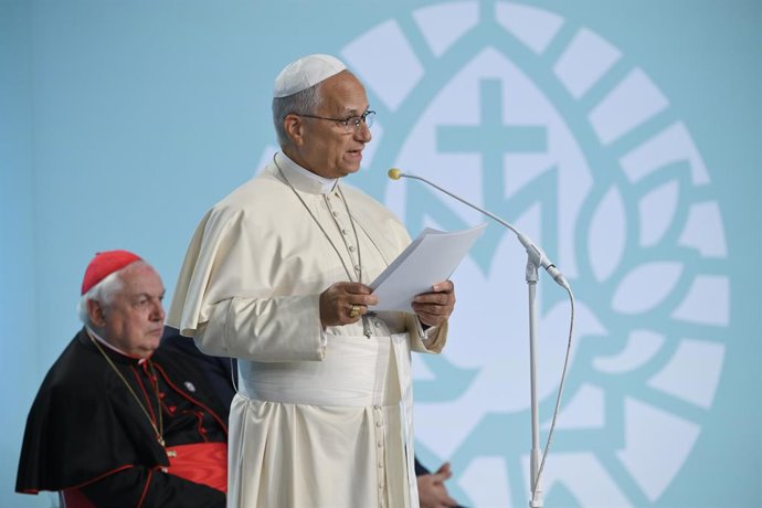 28 de setembro de 2026, França, Metz: O Papa Leão XIV discursa durante um encontro inter-religioso no Centro de Congressos Robert Schuman. Foto: Vatican Media/IPA via ZUMA Press/dpa