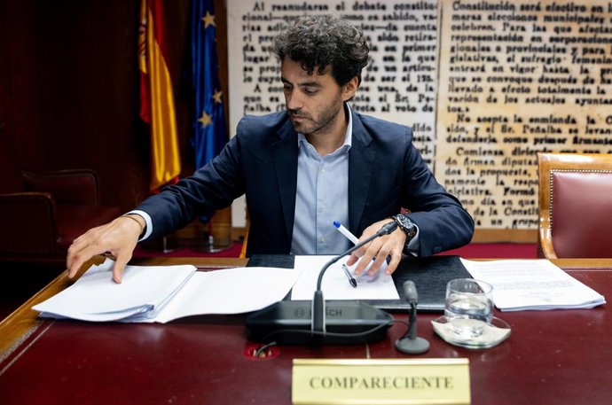 L'exdirector del Gabinet de la vicepresidenta tercera del Govern i ministra per a la Transició Ecològica i el Repte Demogràfic Borja Sastre Mata compareix davant de la Comissió d'Investigació sobre la dana, a 28 de setembre del 2026.