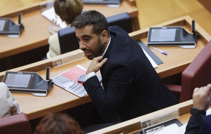 El síndic del PSPV-PSOE, José Muñoz, durant el Debat de Política General de la Comunitat Valenciana, en els Corts Valencianes, a 28 de setembre del 2026, a València
