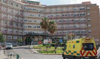Cuatro mujeres heridas al colisionar un coche y un autobús en Sevilla