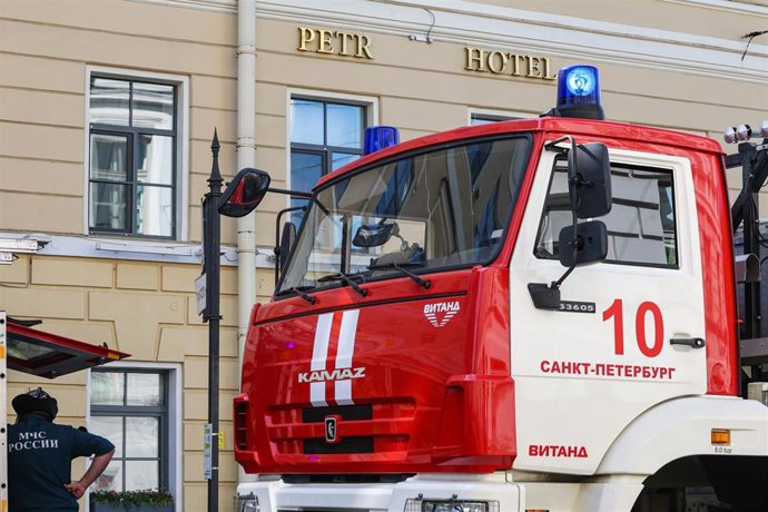 Archivo - Camión de bomberos en Rusia (archivo)