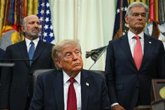 Foto: R.Unido.- Trump afirma que él no hubiera puesto en libertad a los cinco detenidos cerca de la base británica de Fairford