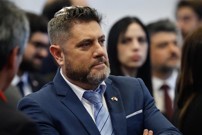 Santiago, 13 de Septiembre de 2026.  El Presidente de la Republica, Jose Antonio Kast, acompañado de la Primera Dama, Maria Pia Adriasola, participa del Servicio Nacional de Accion de Gracias, organizado por las Iglesias Evangelicas de Chile.  Diego