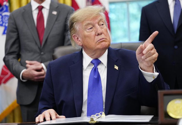 September 28, 2026, Washington, District Of Columbia, USA: United States President Donald J Trump delivers an announcement in the Oval Office of the White House in Washington, DC, USA, on Monday, September 28, 2026. Trump announced a nearly 5 billion inve