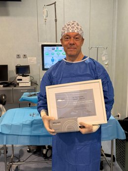 Dr. Fernando Llovet-Osuna