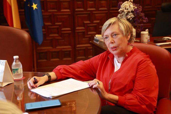 La rectora de la Universidad de Sevilla, Carmen Vargas, en un momento de la entrevista con Europa Press.