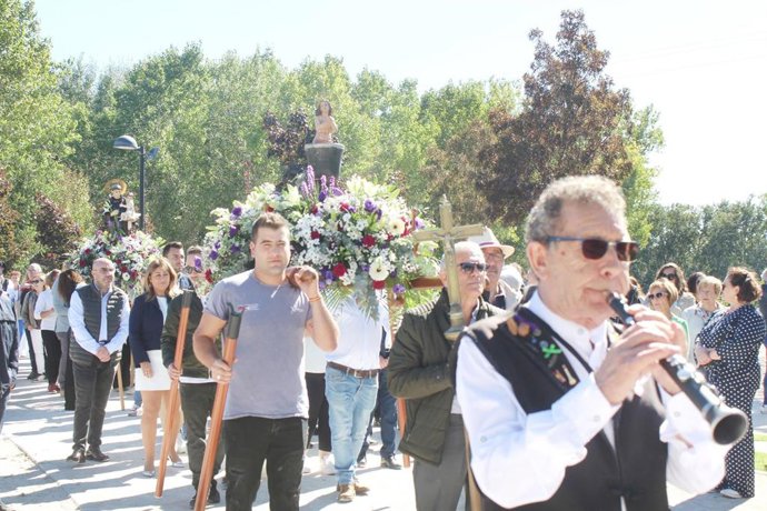 Archivo - Arroyo de la Encomienda (Valladolid) celebra este sábado la Romería del Encuentro .
