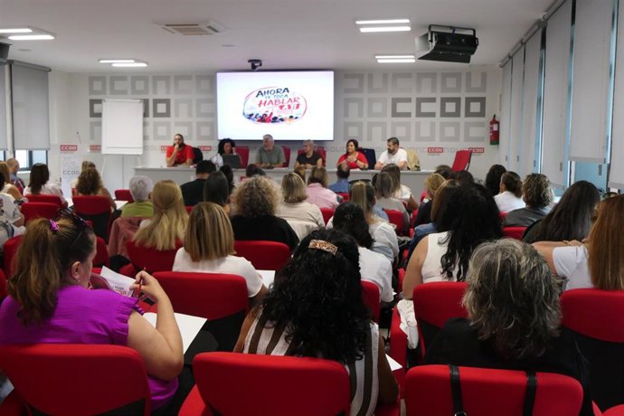 CCOO reúne a sus delegados para fijar las demandas del convenio de Medianas Superficies en CyL.