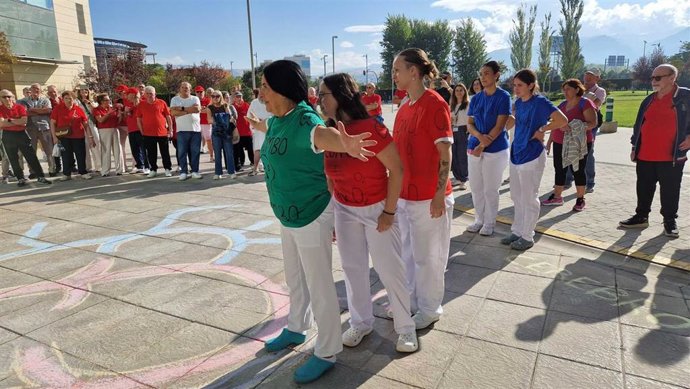 Organizada por profesionales de Cardiología y la Asociación de Pacientes Cardíacos de Granada y Provincia (Aspacgrap), la jornada se ha celebrado bajo el título 'No pierdas ni un latido'.