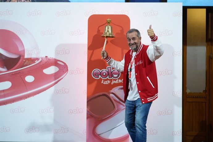 El consejero delegado y cofundador de Eolo Toys, Alex Prieto, durante el toque de campana.