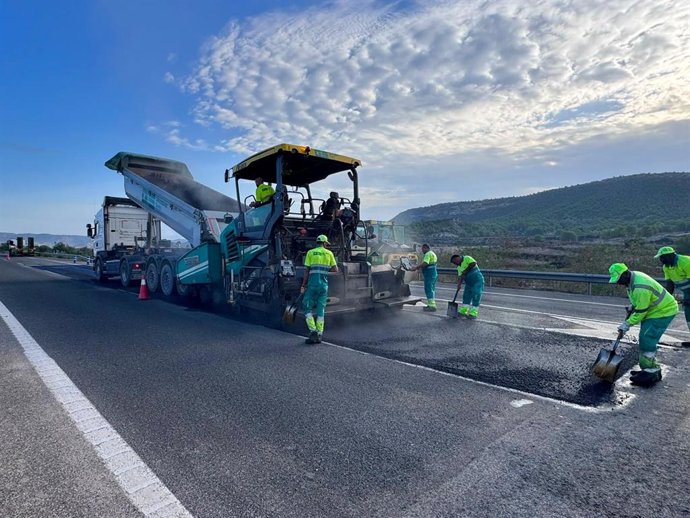 La Comunidad invierte 688.000 euros en el mantenimiento de las carreteras regionales
