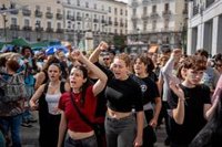 Acampados en Sol logran parar un desahucio en la calle Navas de Tolosa, aplazado al 14 de octubre